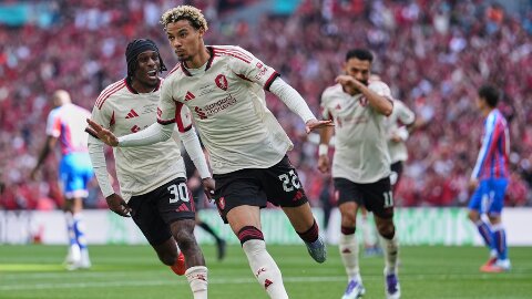  Liverpool cố tình thua Crystal Palace để né ‘dớp’?